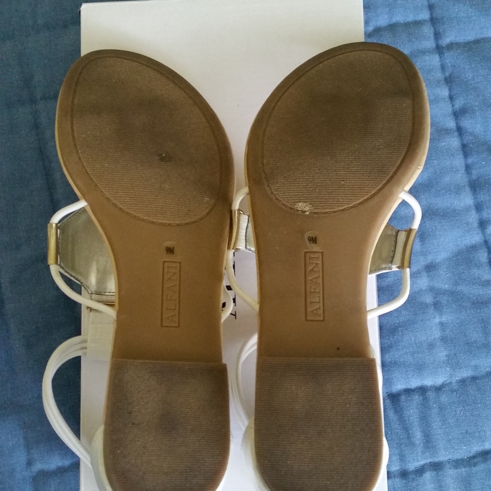 Sandals - Picture 3 of 5
